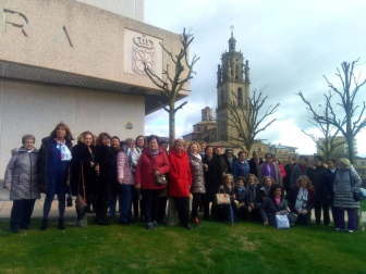 Lodosa, Los Arcos, San Adrián y Aberin-Muniain de la Solana celebraron el Día de la Mujer con lecturas de comunicados, concentraciones y con el reconocimiento al trabajo realizado a lo largo de su vida