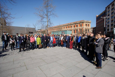 Sólo el delegado de la AVT asiste por las víctimas al homenaje institucional