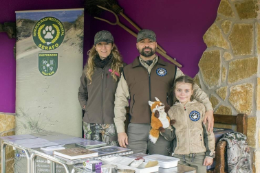 Charlas medioambientales, exhibición de vuelo de aves rapaces, exhibiciones de perros pastores, conciertos, pintacaras... El pasado domingo 8 de marzo no faltó nada en la Granja Escuela Basabere de Lezáun durante la celebración de sus Jornadas Benéficas 2020, organizadas por la Asociación Veterinaria Basati.