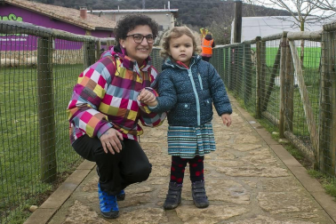 Charlas medioambientales, exhibición de vuelo de aves rapaces, exhibiciones de perros pastores, conciertos, pintacaras... El pasado domingo 8 de marzo no faltó nada en la Granja Escuela Basabere de Lezáun durante la celebración de sus Jornadas Benéficas 2020, organizadas por la Asociación Veterinaria Basati.