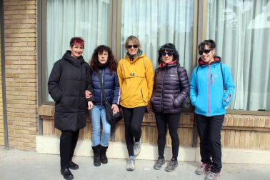 Bajo el lema 'Soy la generación Igualdad: ¡Por los derechos de las Mujeres!' se celebró el pasado domingo la concentración para celebrar, un año más, el Día de la Mujer en Sangüesa. La cita fue en el Prau, el Ayuntamiento, a las doce y media del mediodía.