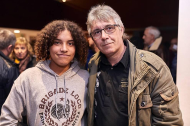 La mítica banda navarra volvió al escenario el pasado sábado 7 de marzo en el marco de la IV Edición del Festival Nosotras-Gu emakumeok, que conmemoraba el Día Internacional de la Mujer. La Casa de Cultura de Burlada acogió el evento, que los más fanáticos de la formación no quisieron perderse.