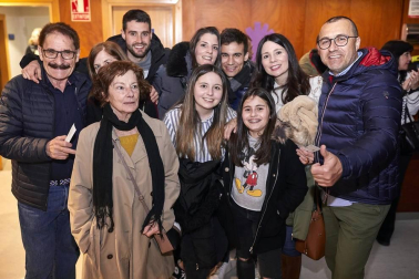 La mítica banda navarra volvió al escenario el pasado sábado 7 de marzo en el marco de la IV Edición del Festival Nosotras-Gu emakumeok, que conmemoraba el Día Internacional de la Mujer. La Casa de Cultura de Burlada acogió el evento, que los más fanáticos de la formación no quisieron perderse.