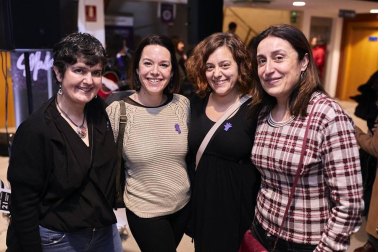 La mítica banda navarra volvió al escenario el pasado sábado 7 de marzo en el marco de la IV Edición del Festival Nosotras-Gu emakumeok, que conmemoraba el Día Internacional de la Mujer. La Casa de Cultura de Burlada acogió el evento, que los más fanáticos de la formación no quisieron perderse.