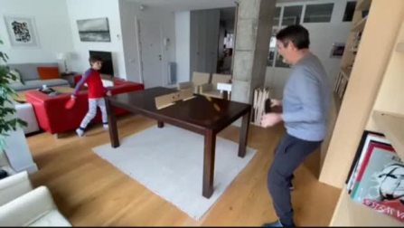 VÍDEO | Los psicólogos recomiendan que los niños se aburran durante el confinamiento para disparar su creatividad