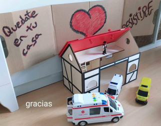 Imágenes enviadas por los lectores donde muestran cómo pasan el aislamiento en casa por el coronavirus.