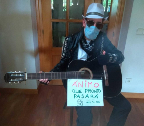 Imágenes enviadas por los lectores donde muestran cómo pasan el aislamiento en casa por el coronavirus.