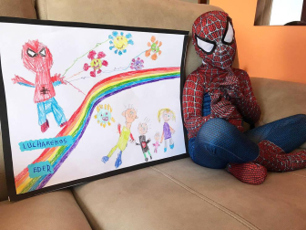 Imágenes enviadas por los lectores donde muestran cómo pasan el aislamiento en casa por el coronavirus.