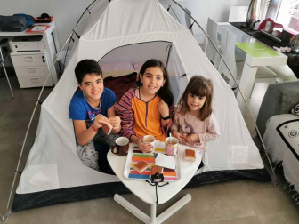 Imágenes enviadas por los lectores donde muestran cómo pasan el aislamiento en casa por el coronavirus.