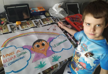 Imágenes enviadas por los lectores donde muestran cómo pasan el aislamiento en casa por el coronavirus.