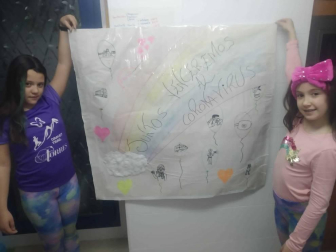 Imágenes enviadas por los lectores donde muestran cómo pasan el aislamiento en casa por el coronavirus.