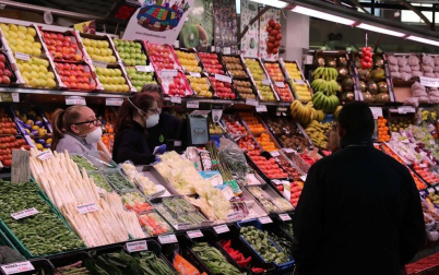 Los mercados de Pamplona de protegen ante el coronavirus