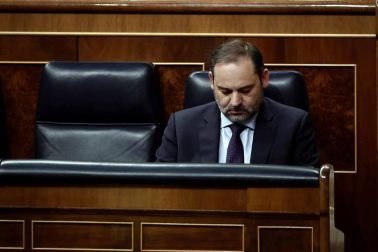 Sánchez anuncia una comisión que revisará el sistema de salud