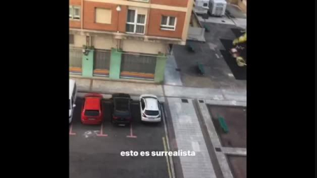 Una mujer, disfrazada de Minnie Mouse en Pamplona