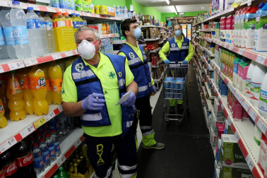 Esta pandemia provocada por el Covid-19 nos ha dejado imágenes únicas de nuestras ciudades y pueblos. Momentos que han captado nuestros fotoperiodistas y que resumen el impacto que esta enfermedad está provocando en Navarra