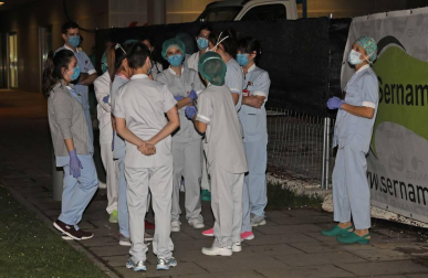 Esta pandemia provocada por el Covid-19 nos ha dejado imágenes únicas de nuestras ciudades y pueblos. Momentos que han captado nuestros fotoperiodistas y que resumen el impacto que esta enfermedad está provocando en Navarra