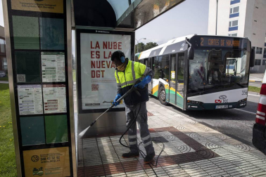 Esta pandemia provocada por el Covid-19 nos ha dejado imágenes únicas de nuestras ciudades y pueblos. Momentos que han captado nuestros fotoperiodistas y que resumen el impacto que esta enfermedad está provocando en Navarra