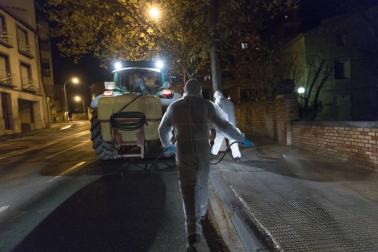 Esta pandemia provocada por el Covid-19 nos ha dejado imágenes únicas de nuestras ciudades y pueblos. Momentos que han captado nuestros fotoperiodistas y que resumen el impacto que esta enfermedad está provocando en Navarra