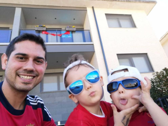 El pañuelo de San Fermín este sábado en todas las ventanas de Navarra. Esa es la idea con la que la capilla de San Fermín hace un llamamiento con motivo del cuarto peldaño de la escalera, este 4 de abril,