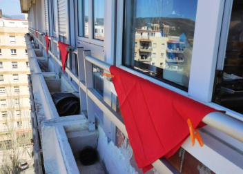 El pañuelo de San Fermín este sábado en todas las ventanas de Navarra. Esa es la idea con la que la capilla de San Fermín hace un llamamiento con motivo del cuarto peldaño de la escalera, este 4 de abril,