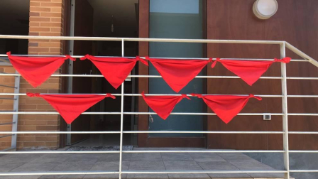 El pañuelo de San Fermín este sábado en todas las ventanas de Navarra. Esa es la idea con la que la capilla de San Fermín hace un llamamiento con motivo del cuarto peldaño de la escalera, este 4 de abril,