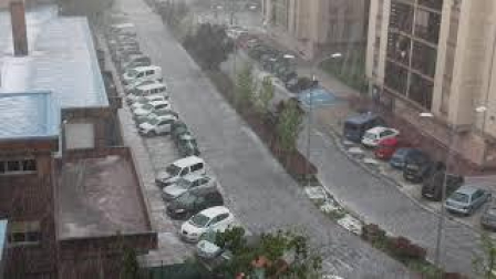 Vídeo | Fuerte tormenta con granizo en Barañáin