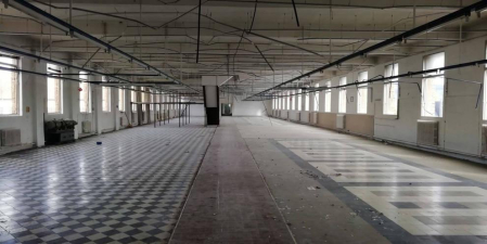 Los trabajos de demolición han comenzado por la pista cubierta