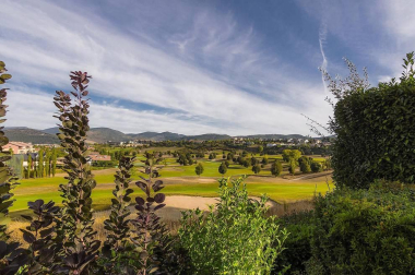 Unifamilliar en Gorráiz a la venta en un entorno privilegiado con vistas al golf