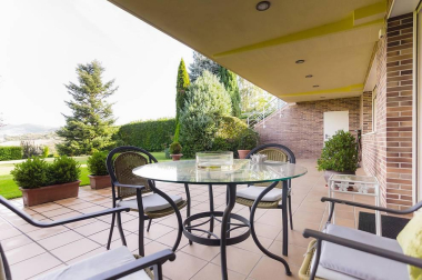 Unifamilliar en Gorráiz a la venta en un entorno privilegiado con vistas al golf