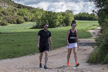 Imágenes de la jornada del 2 de mayo, en la que los navarros pueden salir a la calle a pasear y hacer deporte entre las 6 y las 10 de la mañana, y las 20 y las 23 de la noche.