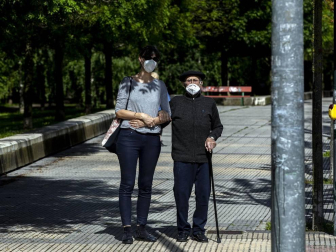 Imágenes de la jornada del 2 de mayo, en la que los navarros pueden salir a la calle a pasear y hacer deporte entre las 6 y las 10 de la mañana, y las 20 y las 23 de la noche.