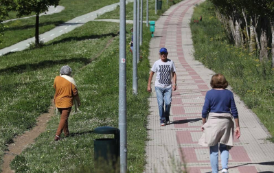 Imágenes de la jornada del 2 de mayo, en la que los navarros pueden salir a la calle a pasear y hacer deporte entre las 6 y las 10 de la mañana, y las 20 y las 23 de la noche.