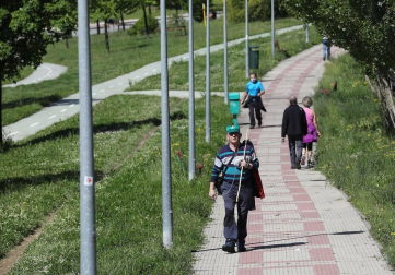 Imágenes de la jornada del 2 de mayo, en la que los navarros pueden salir a la calle a pasear y hacer deporte entre las 6 y las 10 de la mañana, y las 20 y las 23 de la noche.