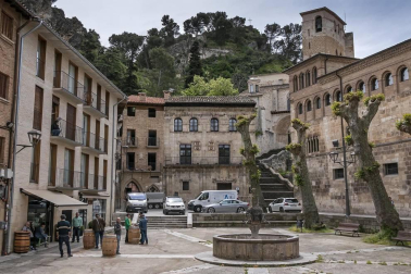 Este lunes, Navarra ha entrado en la fase 1 de la desescalada y numerosos comercios y terrazas de toda la Comunidad foral han reabierto sus puertas.