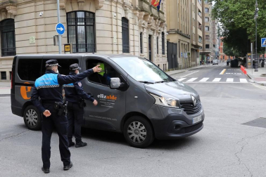 Este sábado se las iniciado la peatonalización del paseo Sarasate, con los cambios de tráfico y modificación de las paradas de villavesas.