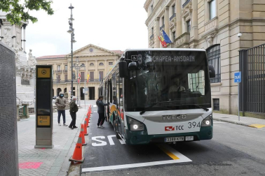 Este sábado se las iniciado la peatonalización del paseo Sarasate, con los cambios de tráfico y modificación de las paradas de villavesas.