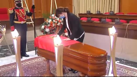 Capilla ardiente de Julio Anguita cerrada al público en el Ayuntamiento de Córdoba