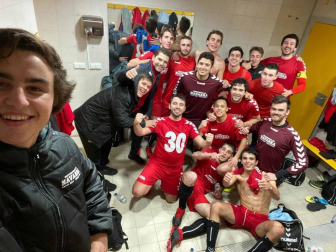 Fotografías de seis equipos de la Primera Regional navarra que jugarán en Preferente la próxima temporada