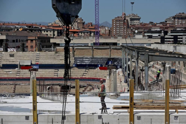 La nueva grada alta en Gol, Sur y Lateral comenzará a instalarse en junio