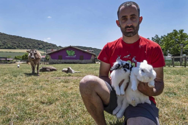 En el centro de Lezaun se acogen y se atienden animales en riesgo, abandono, maltrato o descomisados.