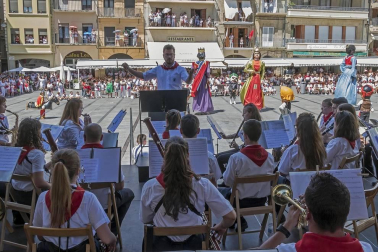 Todas las fotos de la despedida de los gigantes en fiestas de Estella en Diario de Navarra