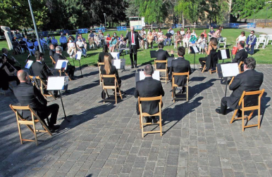 Casi cuatro meses después de su último concierto, la banda municipal volvió a reencontrarse con su público