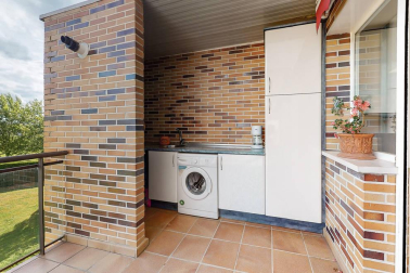 Gorráiz: ático en Egues 56