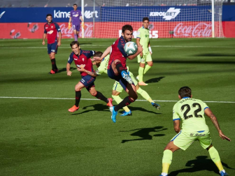 Imágenes más destacadas del encuentro correspondiente a la Jornada 34 de LaLiga Santander disputado en el estadio de El Sadar.