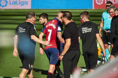 Imágenes más destacadas del encuentro correspondiente a la Jornada 34 de LaLiga Santander disputado en el estadio de El Sadar.
