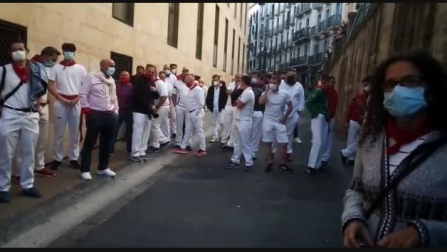 Canto y encuentro del primer 'no encierro'
