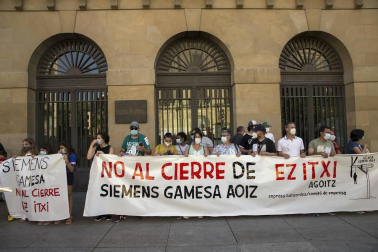 Un clamor de 3.000 personas da voz a los 239 empleados de Gamesa Aoiz