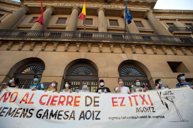 Un clamor de 3.000 personas da voz a los 239 empleados de Gamesa Aoiz