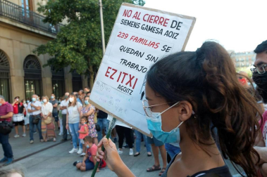 Un clamor de 3.000 personas da voz a los 239 empleados de Gamesa Aoiz