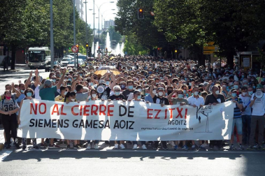 Un clamor de 3.000 personas da voz a los 239 empleados de Gamesa Aoiz